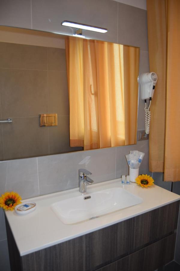 Orchidea Marina Aparthotel Tirrenia Luaran gambar